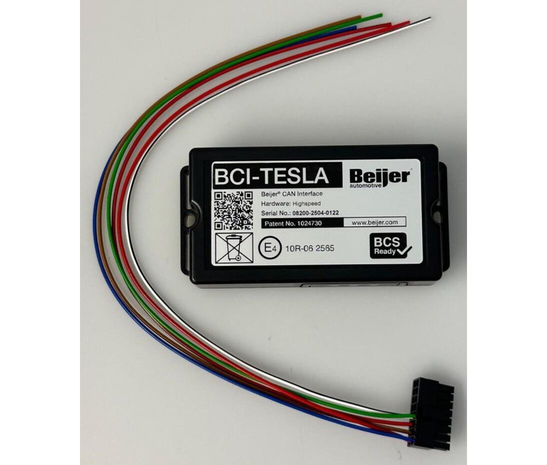 CAN Bus Interface Tesla mit 2Ausg. 1xVSS & 1xKl.15 für Tesla Model3 Jg.2019-mit OBD!